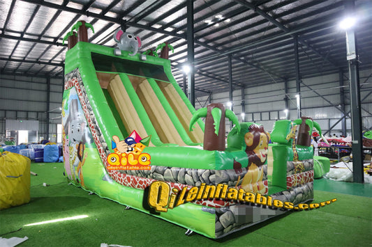 qile-7028 inflatable Forest, giraffes and elephants dry slide